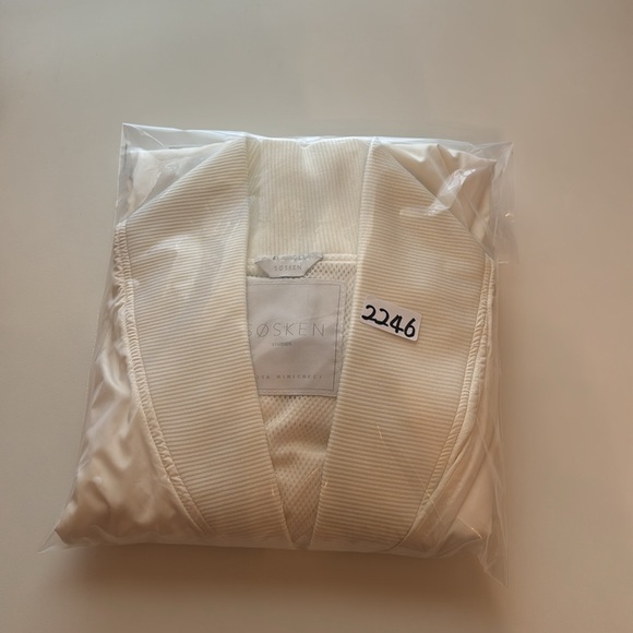 SOSKEN STUDIOS MARISA MINICUCCI FATE - ATHLEISURE JACKET Size 2 - Picture 16 of 16